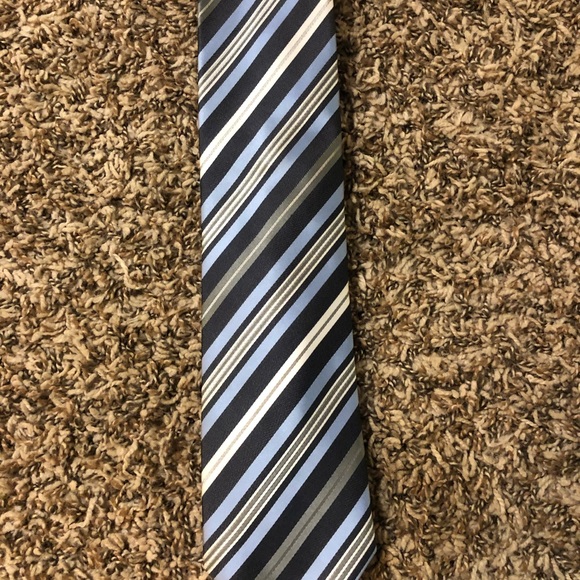 Men’s Tie Bundle - Picture 7 of 7